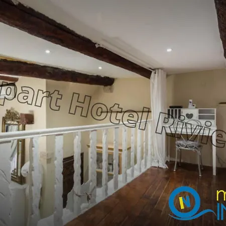 Riviera: Charming 4-room Beachside In Old Town Apartment